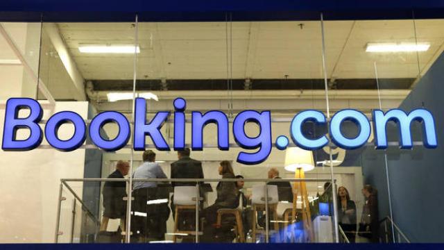 Suiza acusa a Booking de establecer precios abusivos a los hoteles en su web