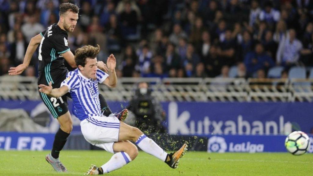 Mayoral anota frente a la Real Sociedad en Anoeta. Foto Twitter (@ChampionsLeague)