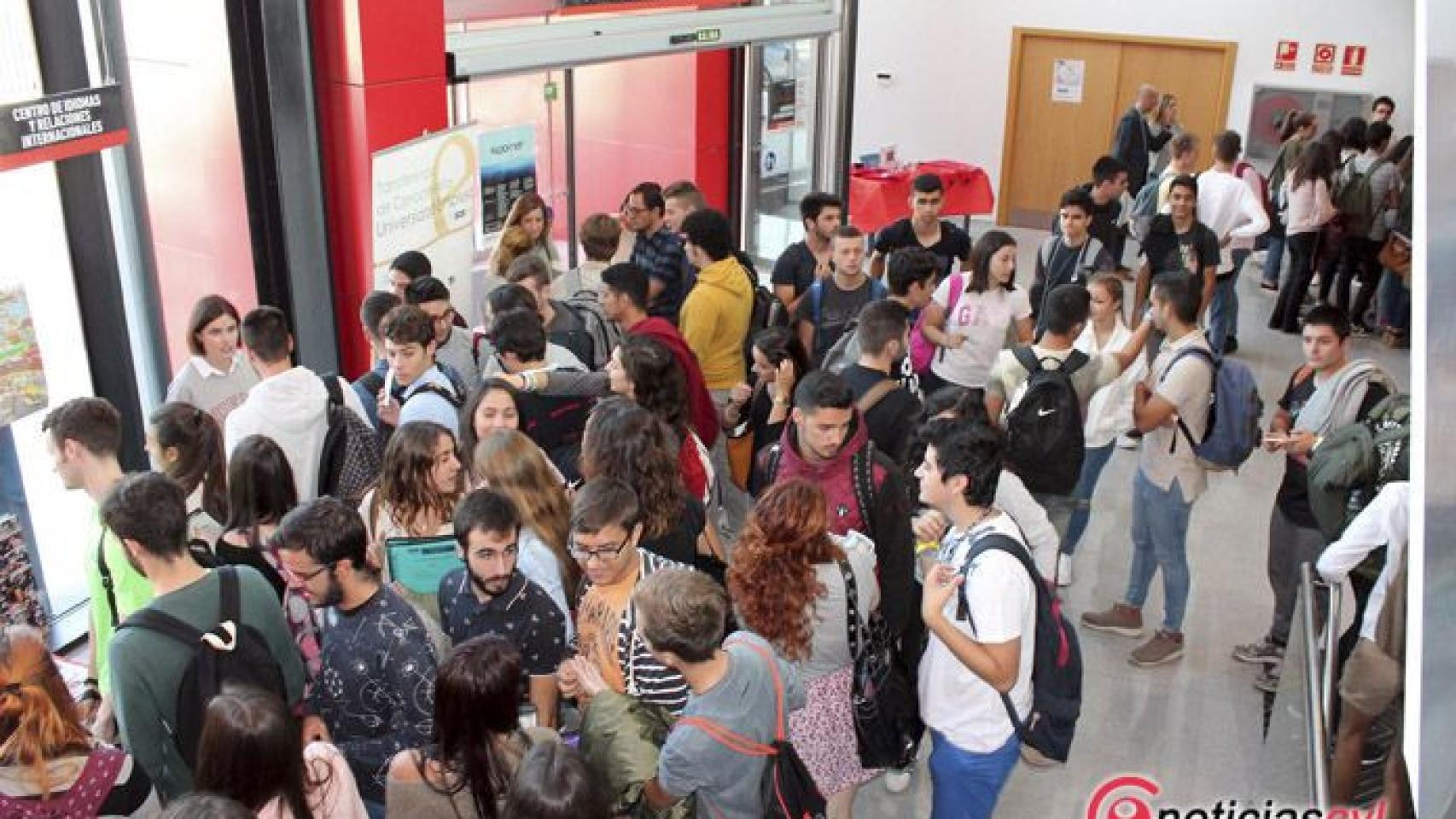 Valladolid-educacion-uemc-alumnos