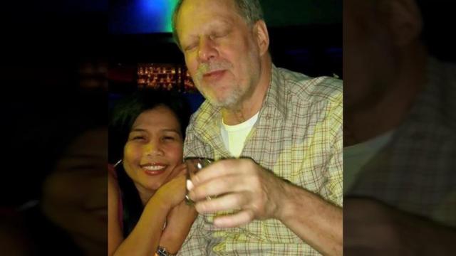 Stephen Paddock y su novia, Marilou Danley.