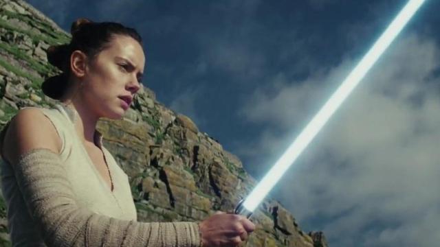 El nuevo trailer de 'Star Wars The Last Jedi' abre más dudas de las que resuelve