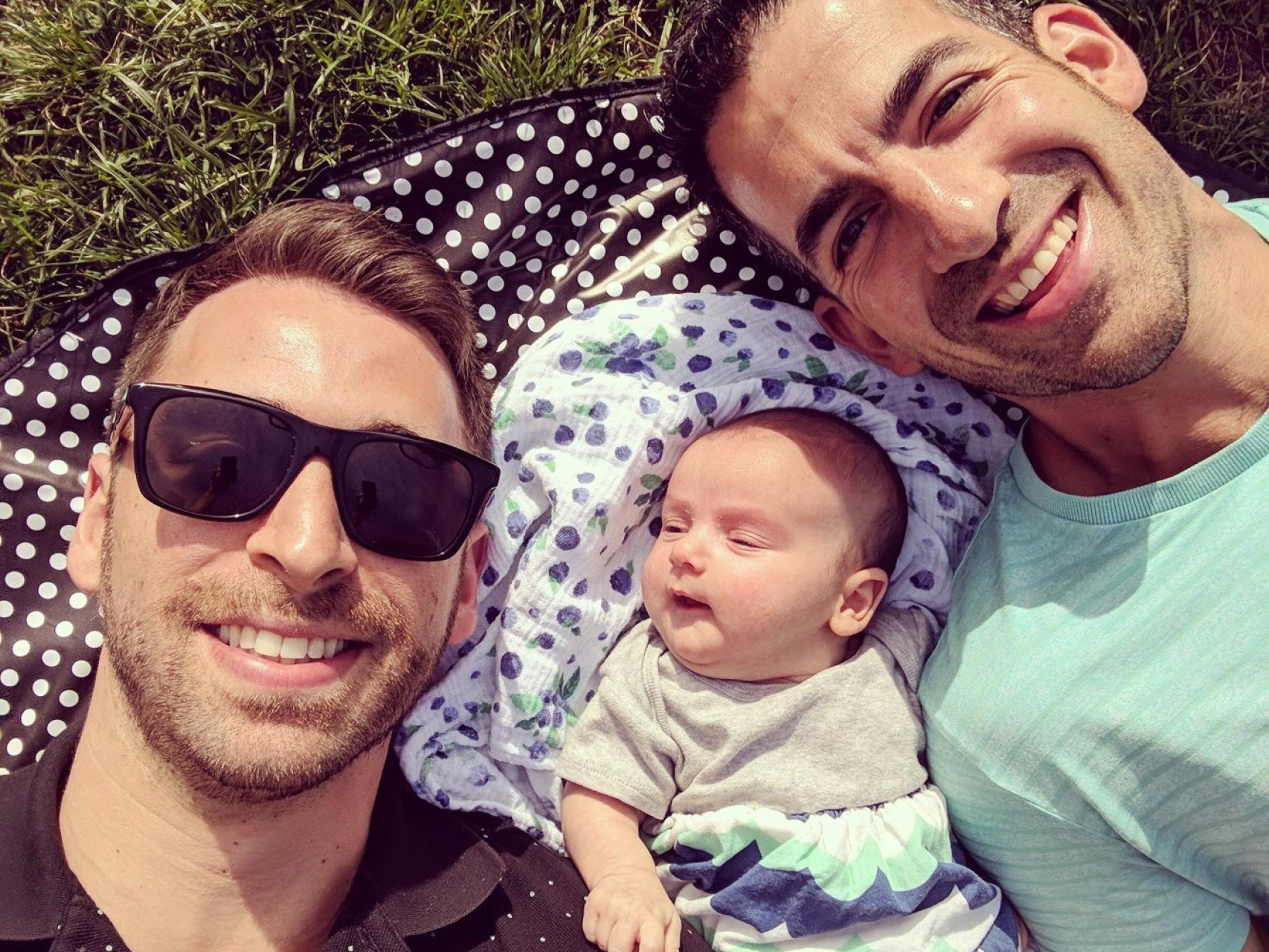 Bart, David y su hija.