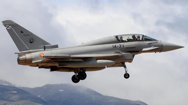 Eurofighter Typhoon o caza C16.