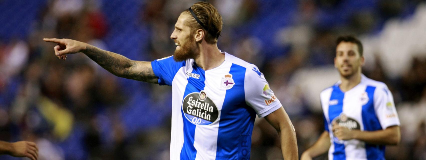 Albentosa en el último partido liguero del Deportivo de La Coruña.