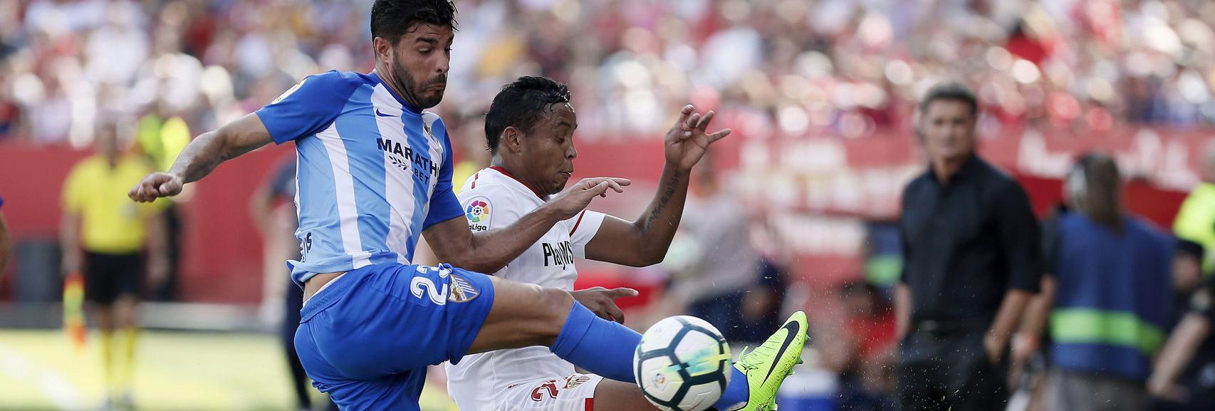 Miguel Torres contra el Sevilla.