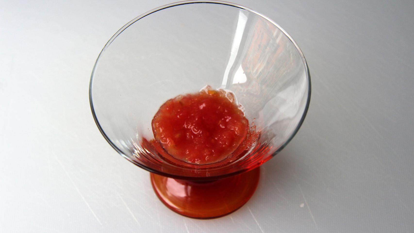 COPA DE TOMATE ROSA Y QUESO DE CABRA 07