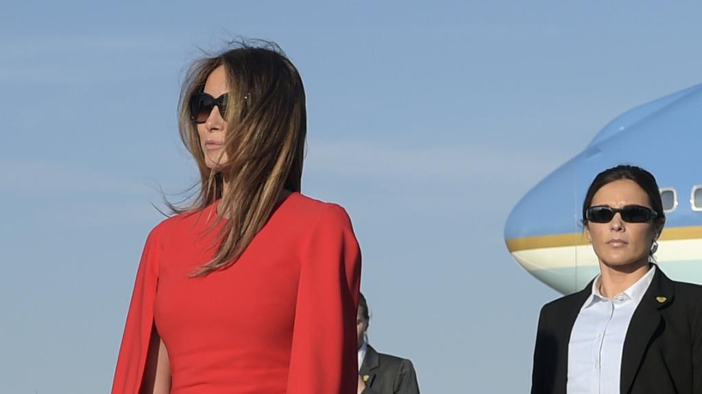 La supuesta doble junto a la primera dama de Estados Unidos.