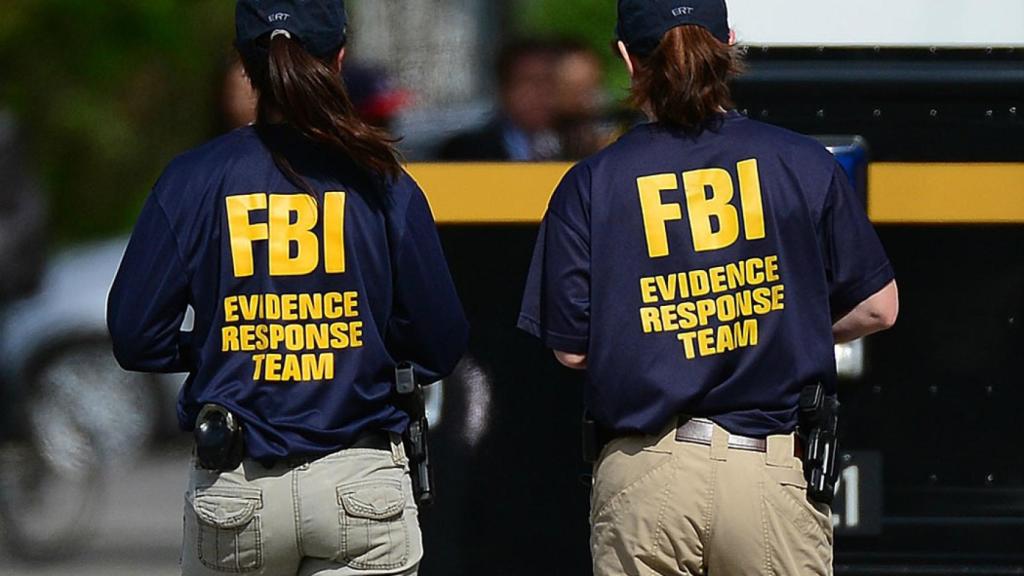 Agentes del FBI.