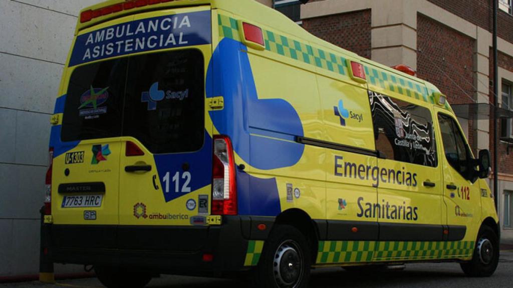 Imagen de archivo de una ambulancia de Emergencias Sanitarias Sacyl