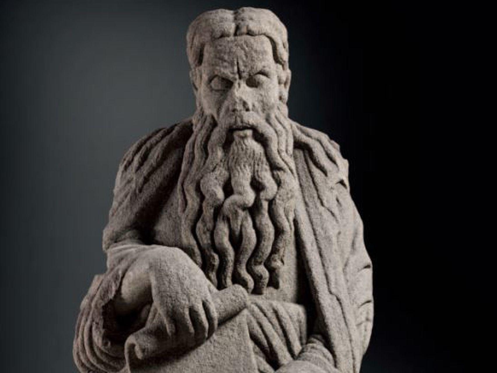 El Congreso reclama la devolución de dos esculturas del Pórtico de la Gloria.