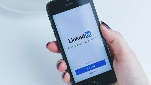 linkedin iphone ios