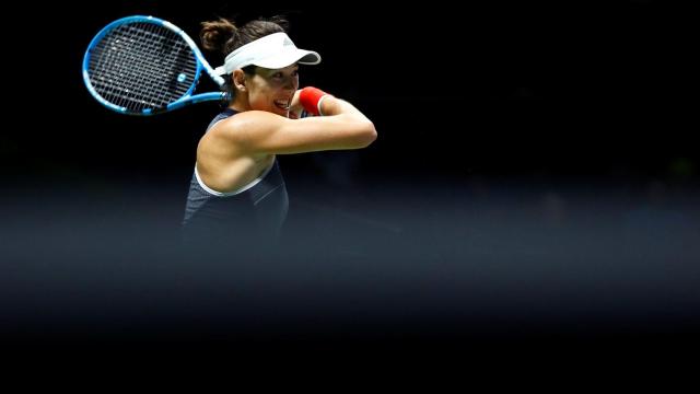 Muguruza, golpeando una derecha ante Venus.