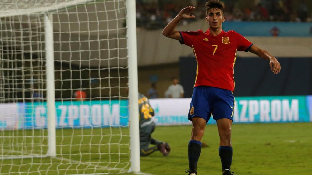 Ferrán Torres celebrando un gol contra Mali.
