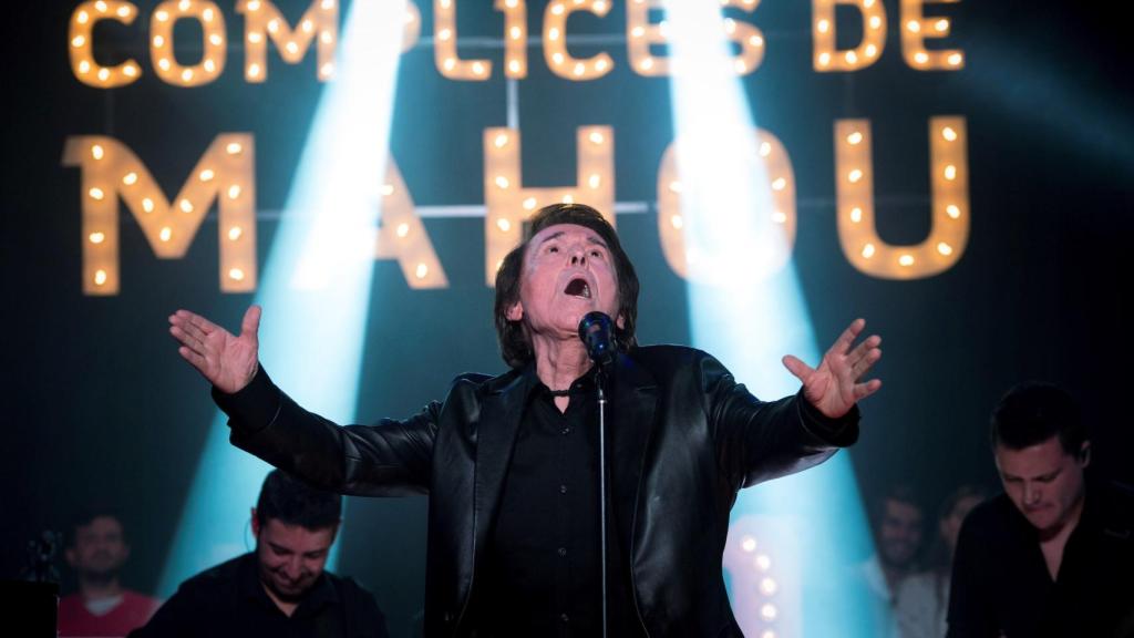 Raphael, tan histriónico como siempre.