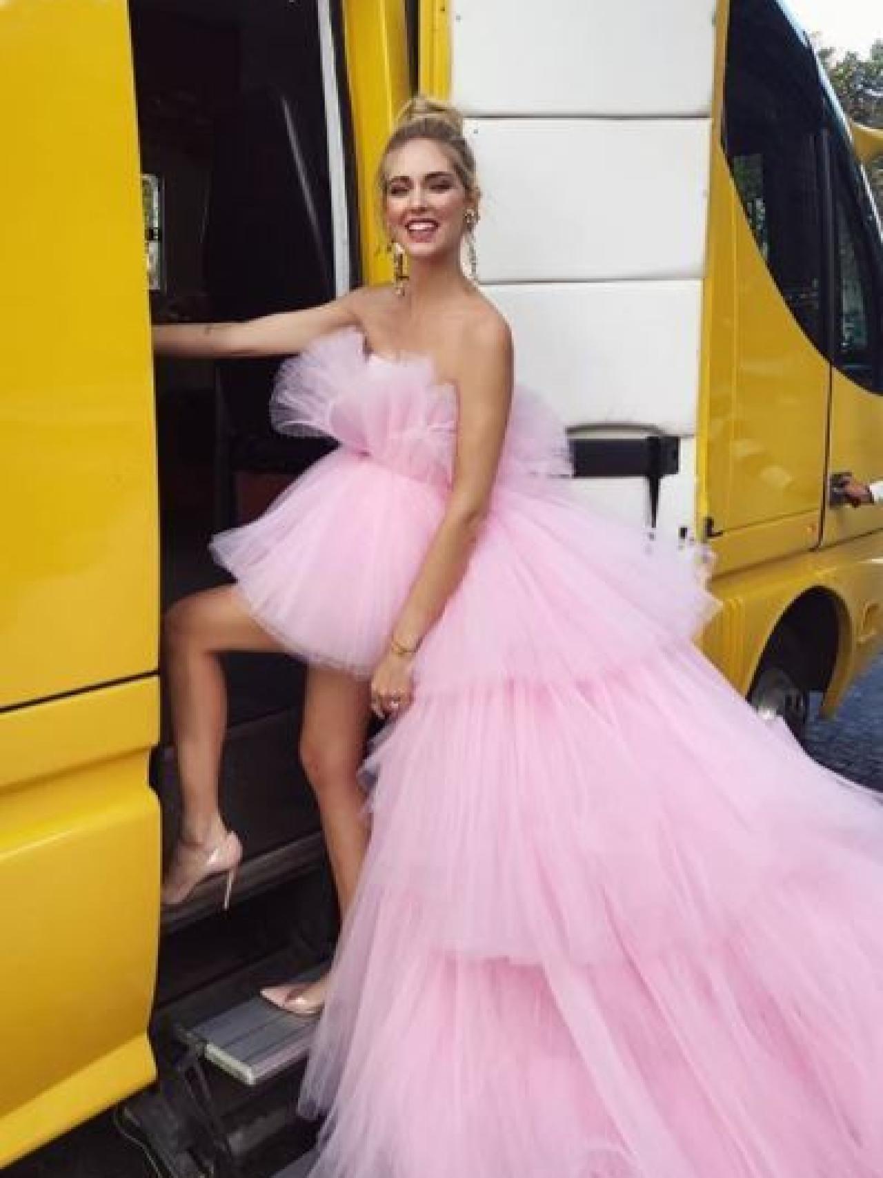 Chiara con un vestido de la última colección de Giambattista Valli.