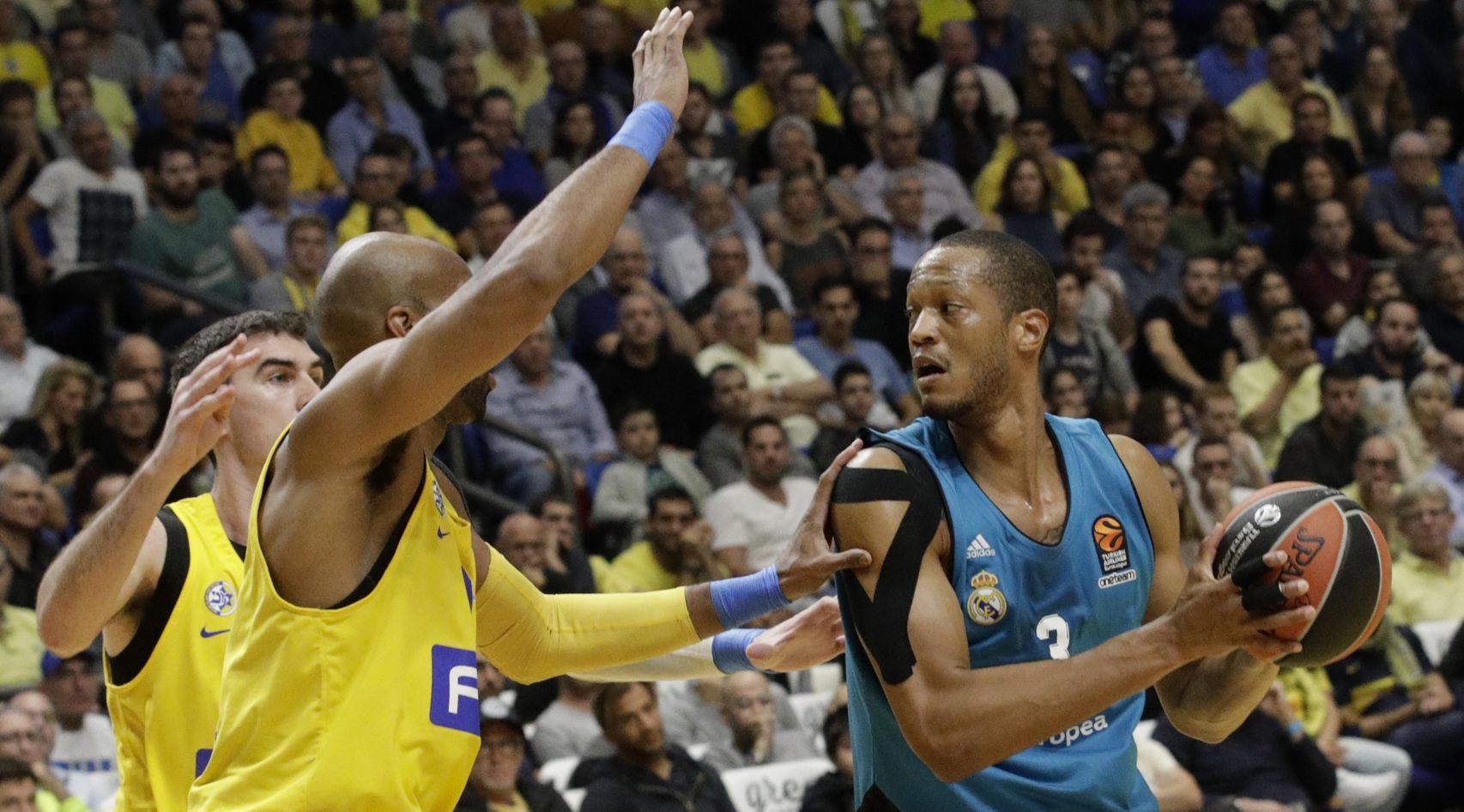 Randolph ante Tyus.