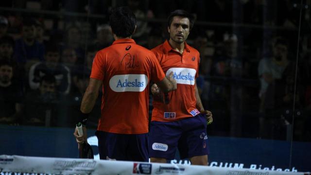 Pablo Lima y Fernando Belasteguín celebrando un punto.