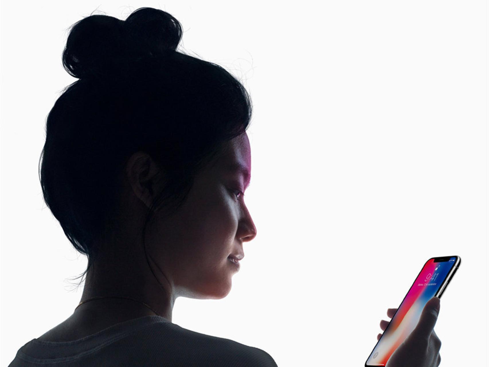 Face ID en un iPhone X.