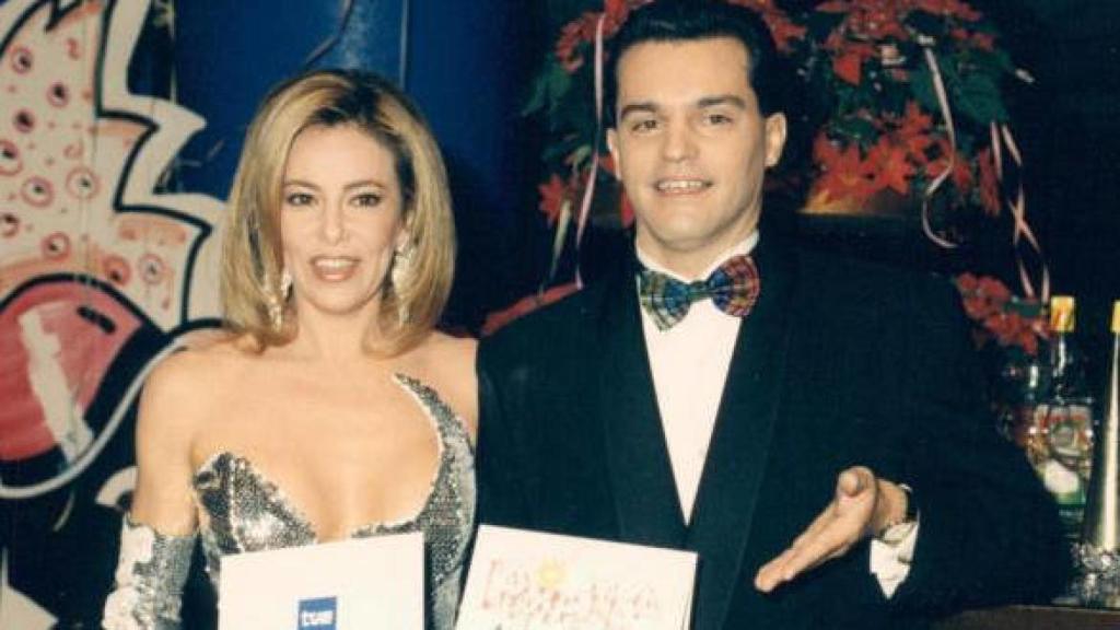 Ana Obregón y Ramón García presentaron las campanadas que daban por finalizado el año 1995 y daban la bienvenida a 1996.