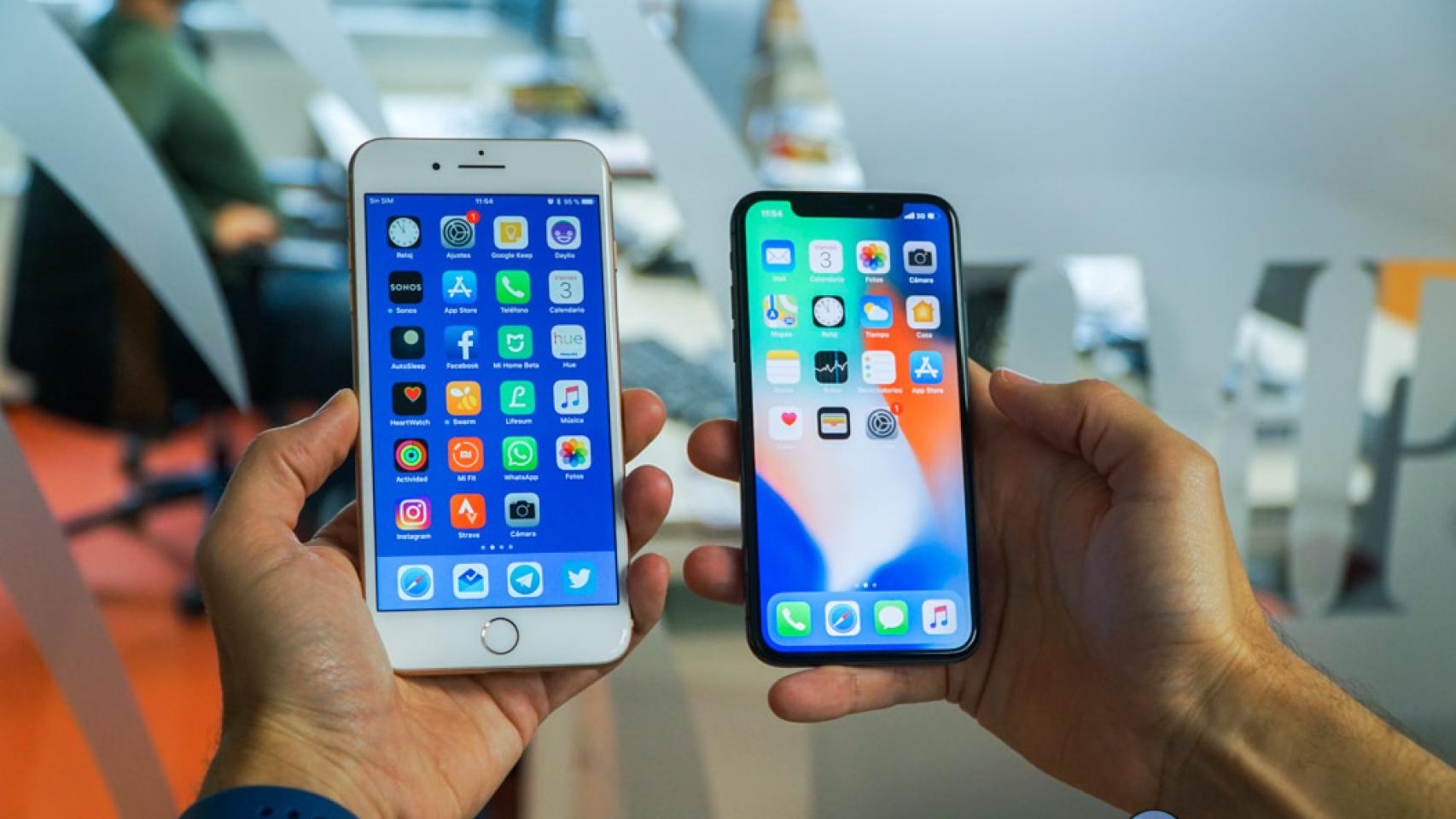 iPhone X junto a un iPhone 8.