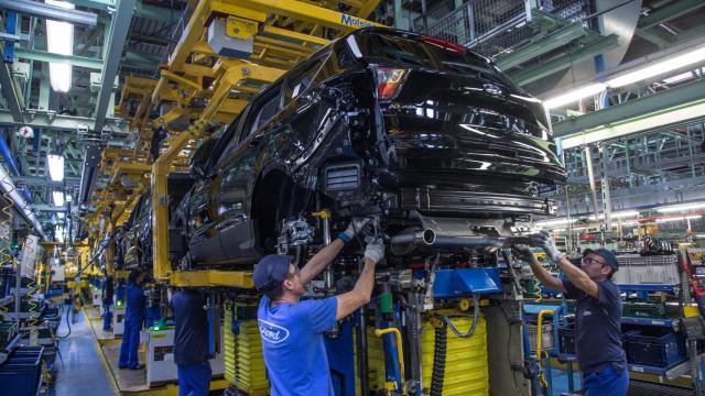 Línea de fabricación de la planta de Ford en Almussafes.