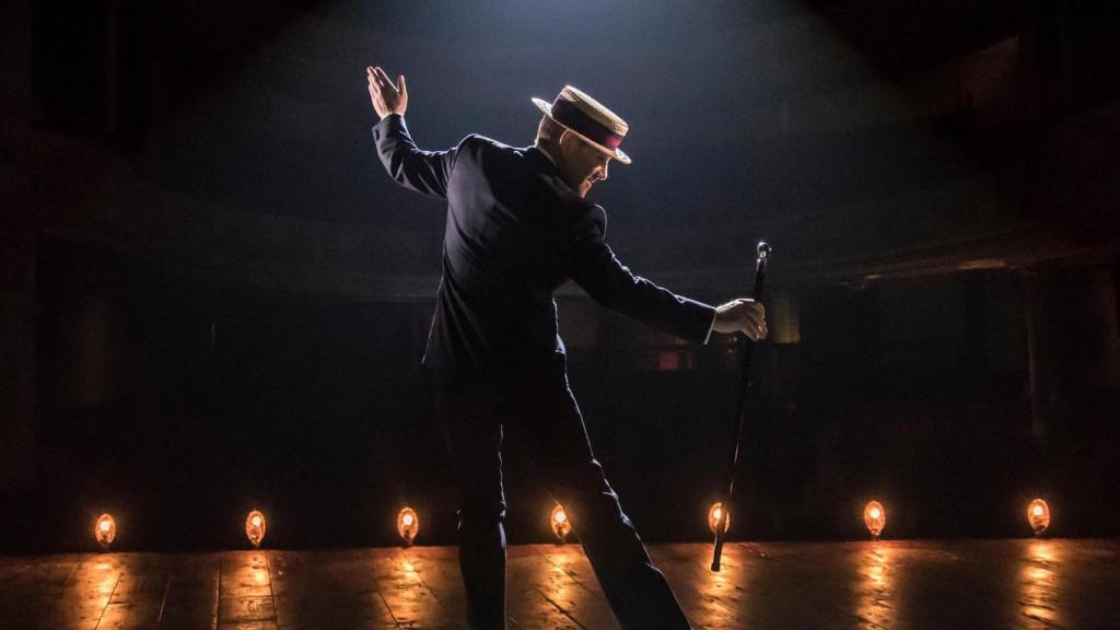 En una de sus últimas interpretaciones en el teatro, como Archie Rice en The Entertainer.