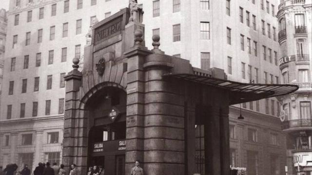 Estación de Gran Vía original, diseñada por Antonio Palacios, inaugurada en 1919.