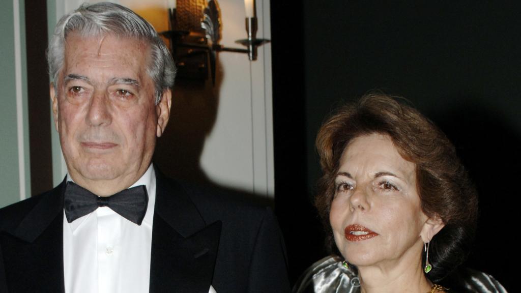 Mario Vargas Llosa y Patricia, en una imagen de archivo.