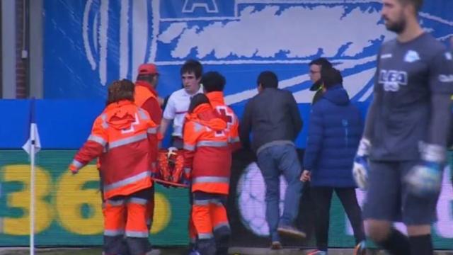 Alexis se marcha evacuado.
