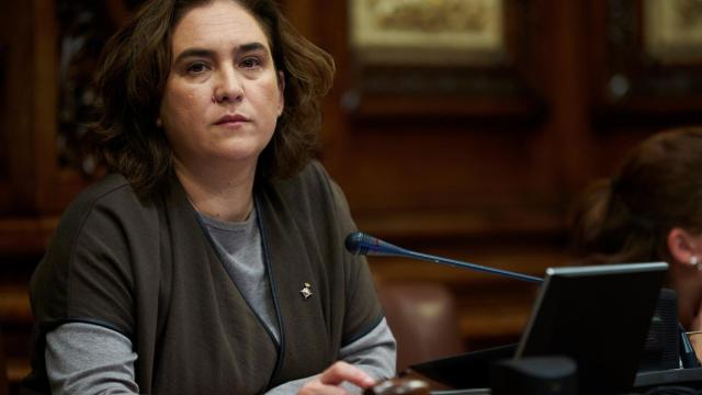 Ada Colau en un pleno del Ayuntamiento de Barcelona.