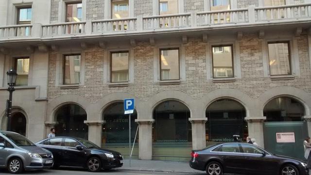La Policía registra la sede del INE catalán en busca del censo del 1-O