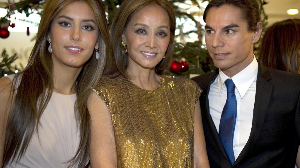 Ana Boyer, Isabel Preysler y Julio José Iglesias.
