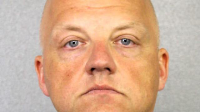 Foto de la ficha policial de Oliver Schmidt.