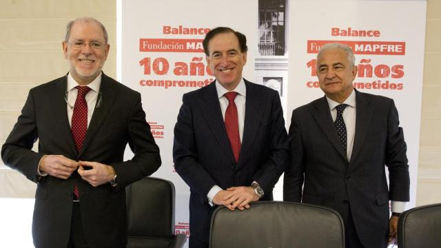 De e izda. a dcha.: Julio Domingo, director general de Fundación Mapfre; Antonio Huertas, Presidente de Fundación Mapfre; y Antonio Núñez, Vicepresidente de Fundación Mapfre.