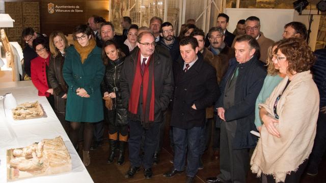 Javier Lambán en su visita al Monasterio de Sijena.