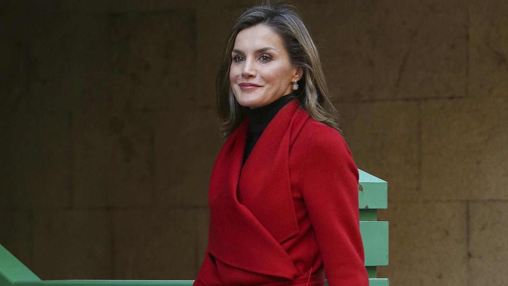 El total red look de Letizia