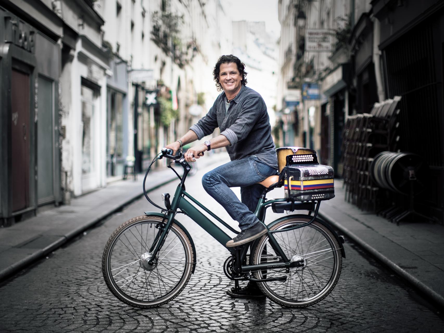 Carlos Vives. Sony Music.