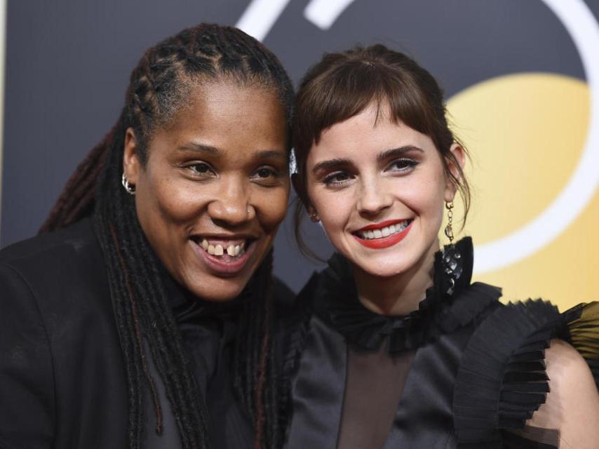 Marai Larasi y Emma Watson, en la alfombra roja de los Globos.