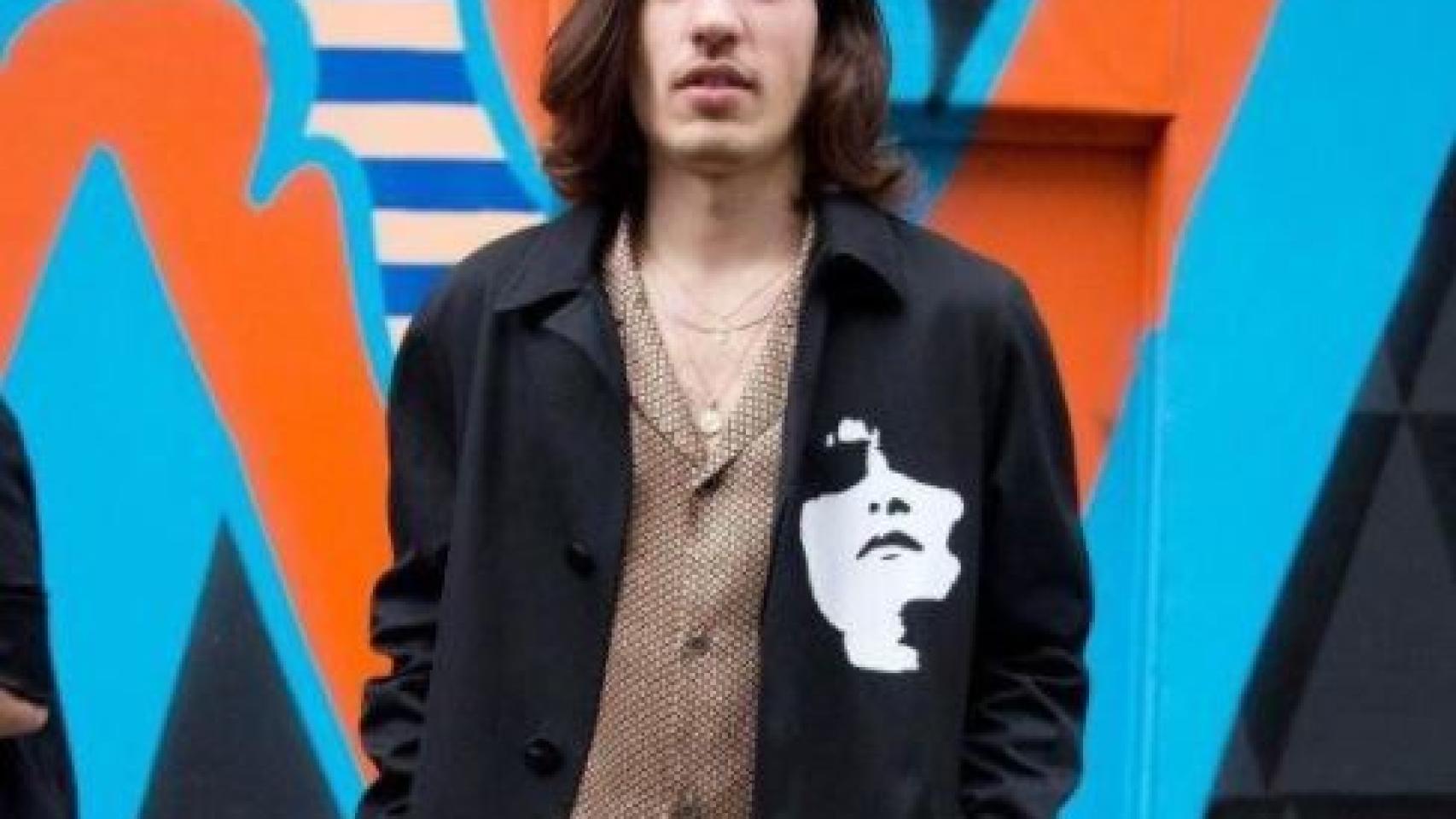 Bellerín, con un look muy llamativo.
