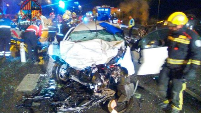 Todos los implicados quedaron sepultados por un amasijo de hierros.