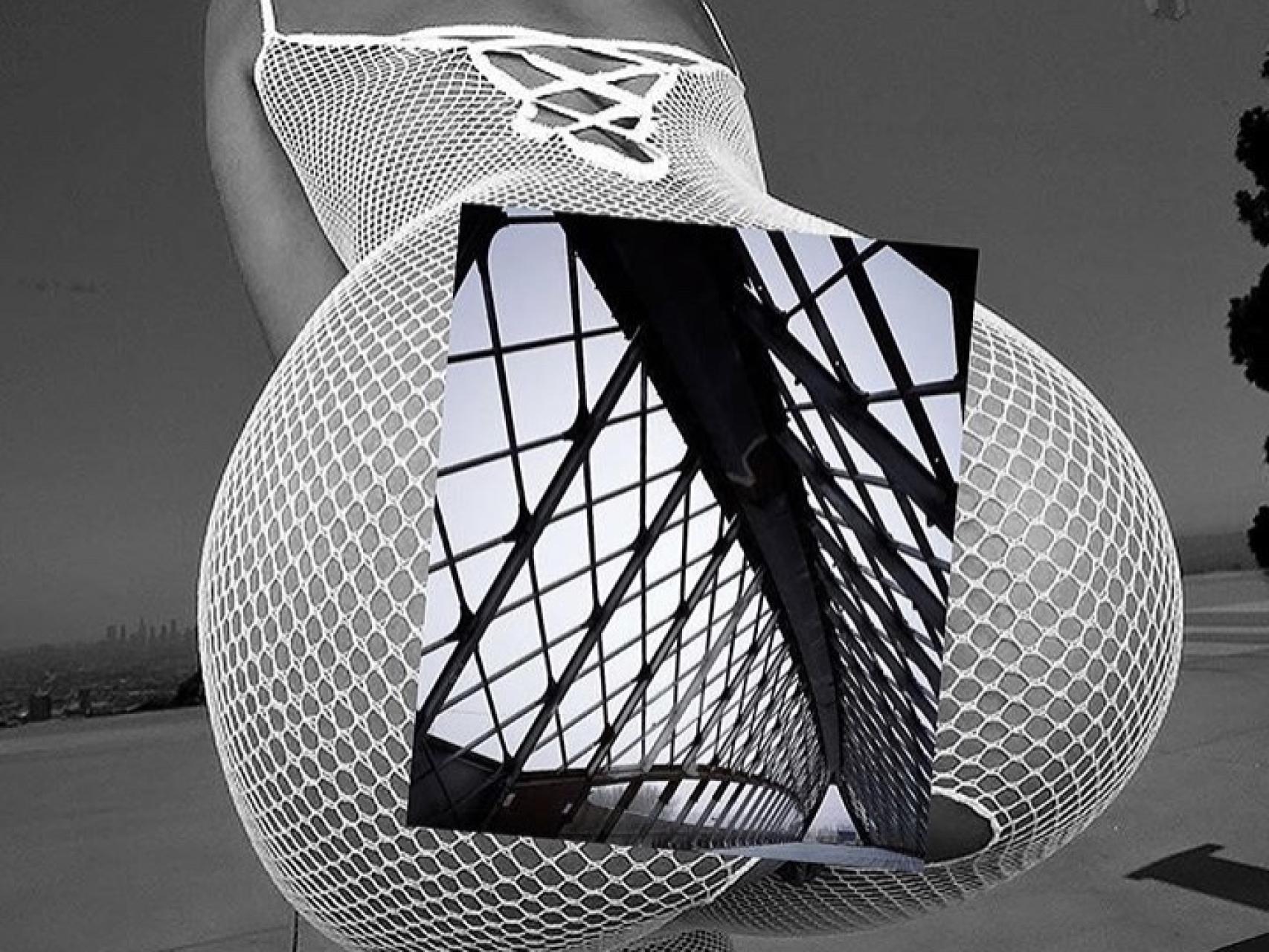 Giulia encaja en sus fotomontajes obras arquitectónicas en el lugar donde irían partes del cuerpo vetadas por Instagram