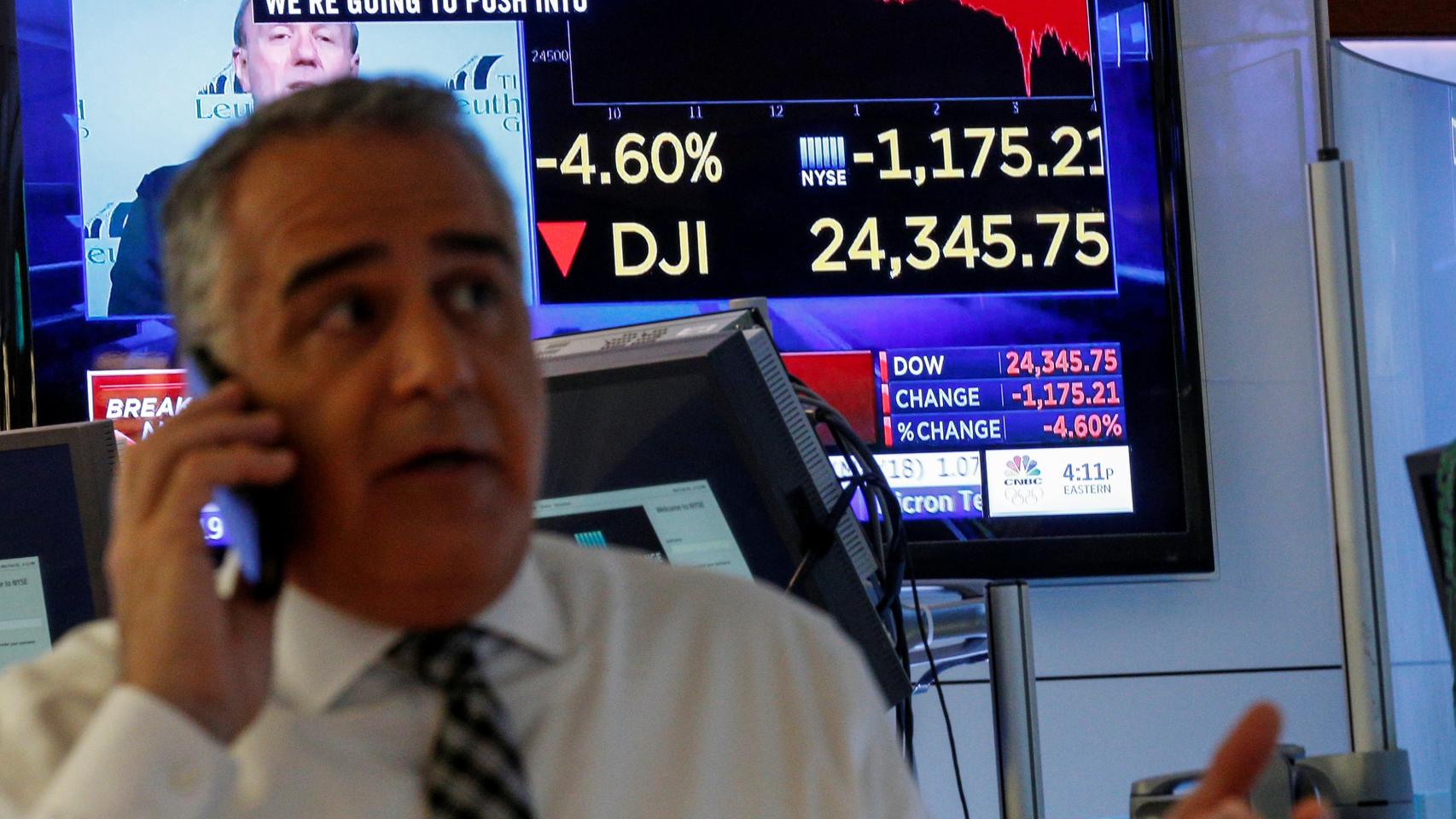 Un broker trabajando en Wall Street.