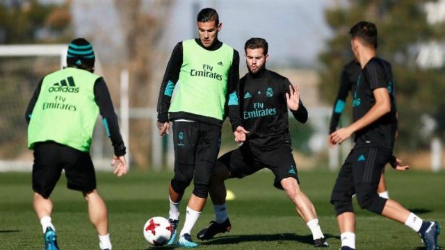 Nacho marcando a Theo