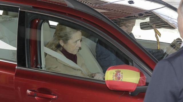 La infanta Elena llega a la despedida de los deportistas paralímpicos. GTRES.