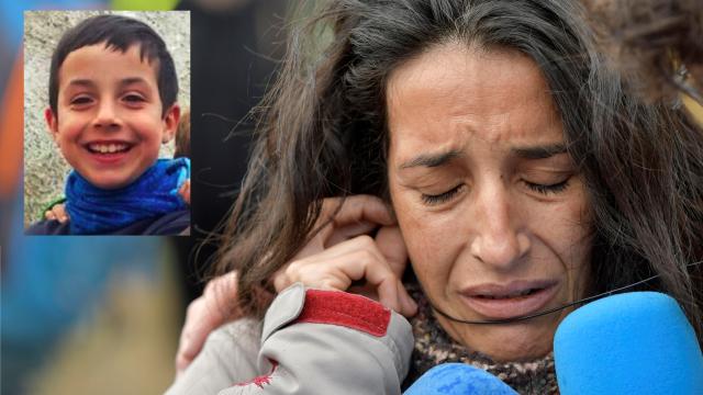 La madre del menor desaparecido en el paraje de las Horticuelas en Níjar y el pequeño Gabriel en un montaje.