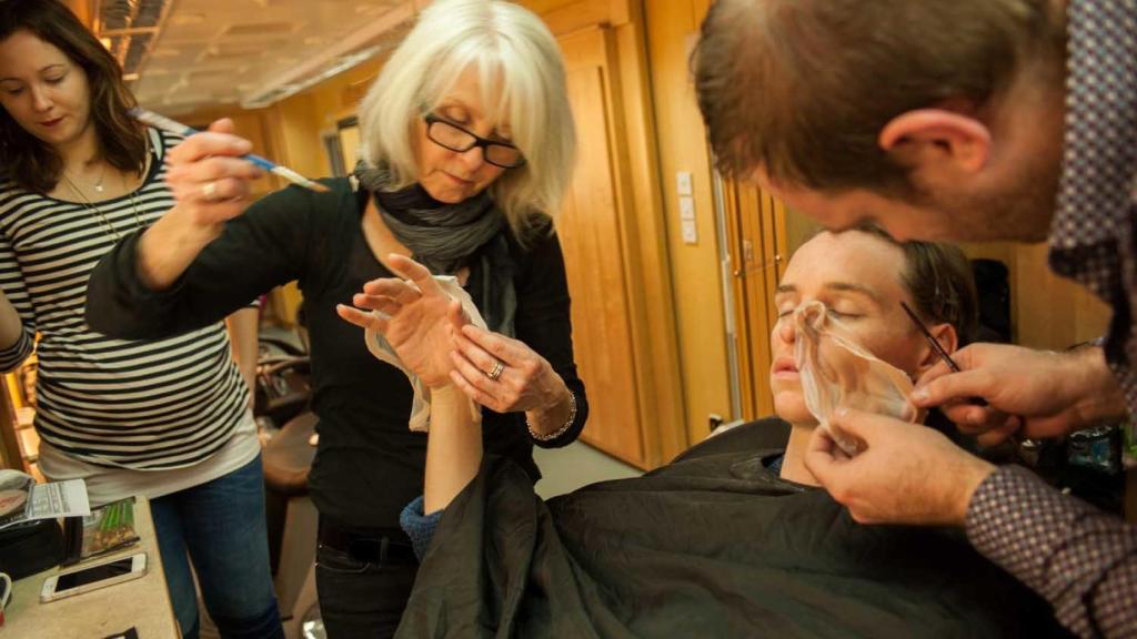 Eddie Redmayne en pleno proceso de caracterización.