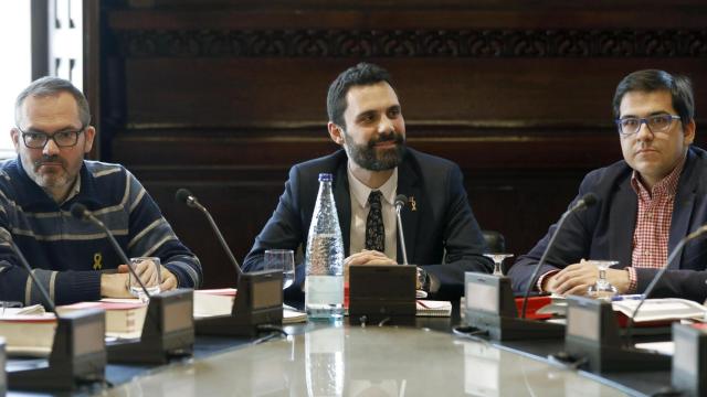 Torrent presidiendo la Junta de portavoces del Parlament