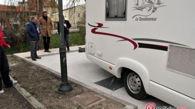 Caravanas en el parque de la Avenida de la Frontera en Zamora (Archivo)