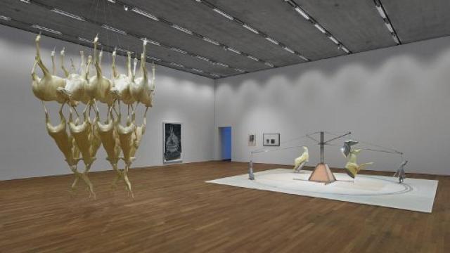 Image: Bruce Nauman. Tirar la piedra y esconder la mano