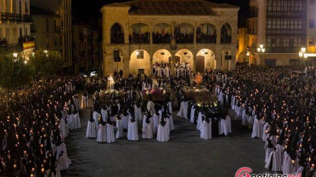 Imagen retrospectiva de Jesús en la Tercera Caída, en la Plaza Mayor